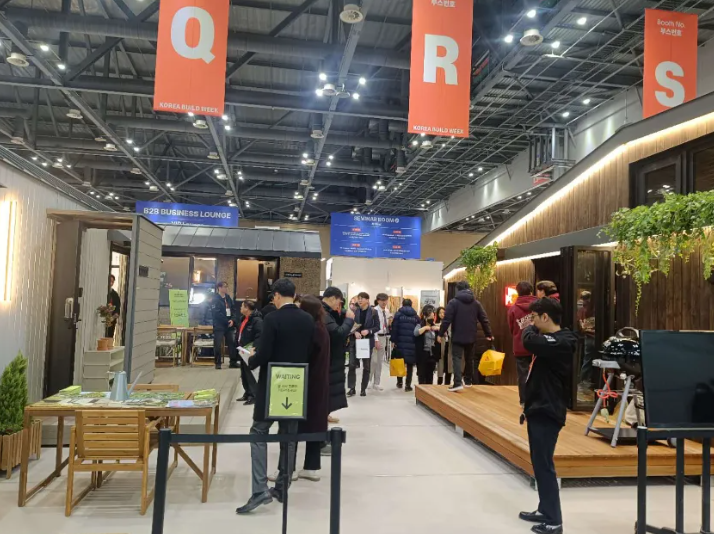 1739960379209390.png image.png