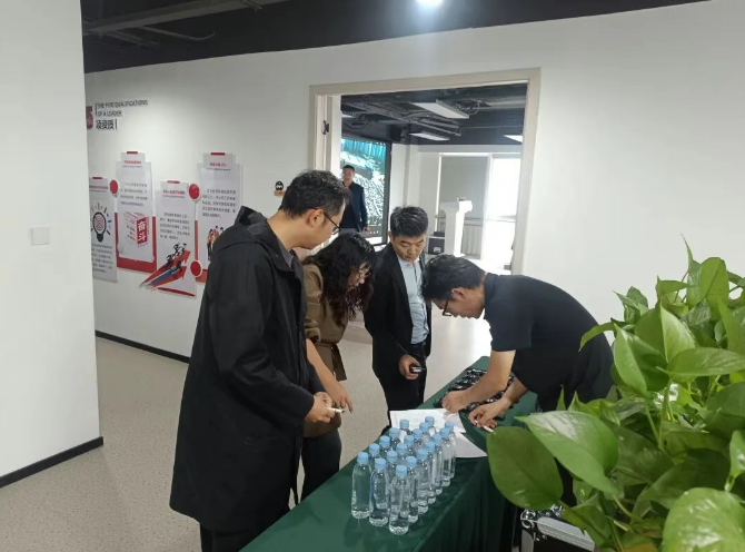 1760317272768491.png image.png